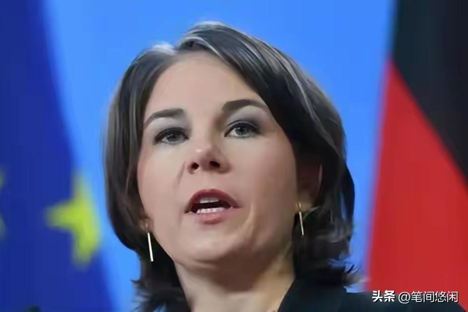 很难想象，一个运动员退役的女人，是如何当上德国外长的？
前不久，德国这个女外长贝