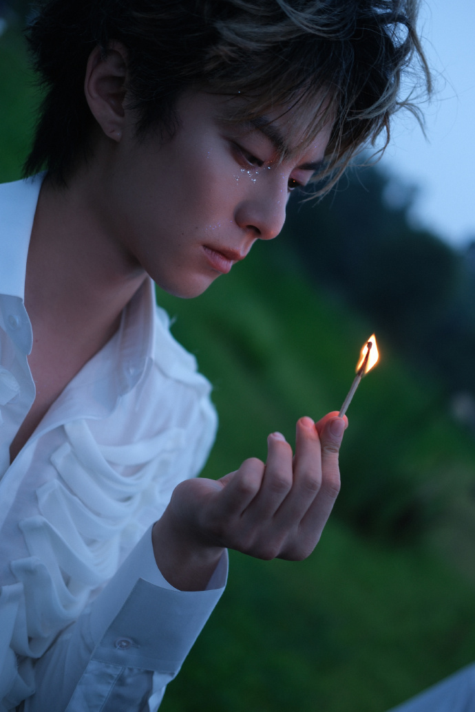 王鹤棣天选现偶男主王鹤棣出片审美 王鹤棣出片审美，王鹤棣天选现偶男主，谁懂一下这