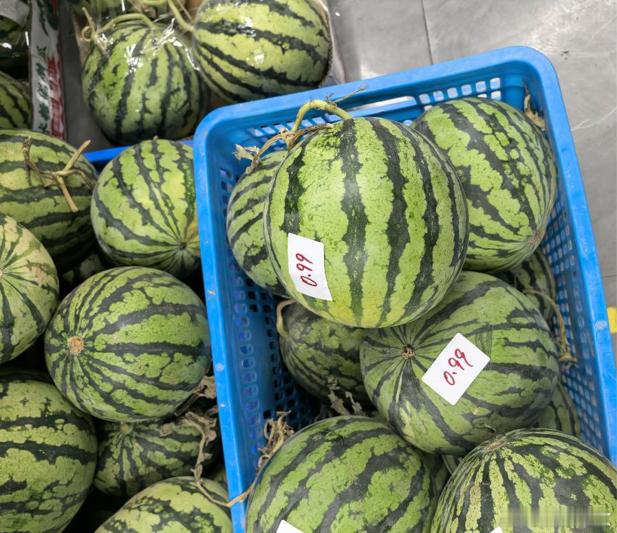 豆包帮挑的西瓜 AI真的无法替代人类 让豆包分析挑瓜不如自己上手弹两下