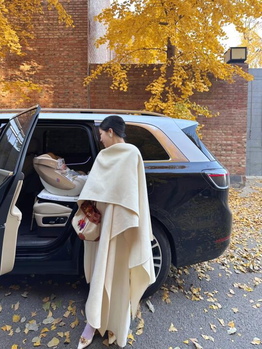 陪女儿度过的第一个秋天🍂