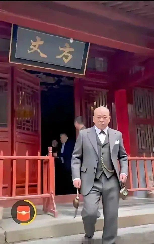 记录者[超话] 现在应该叫他刘麻子，或者刘应成…… ​​​