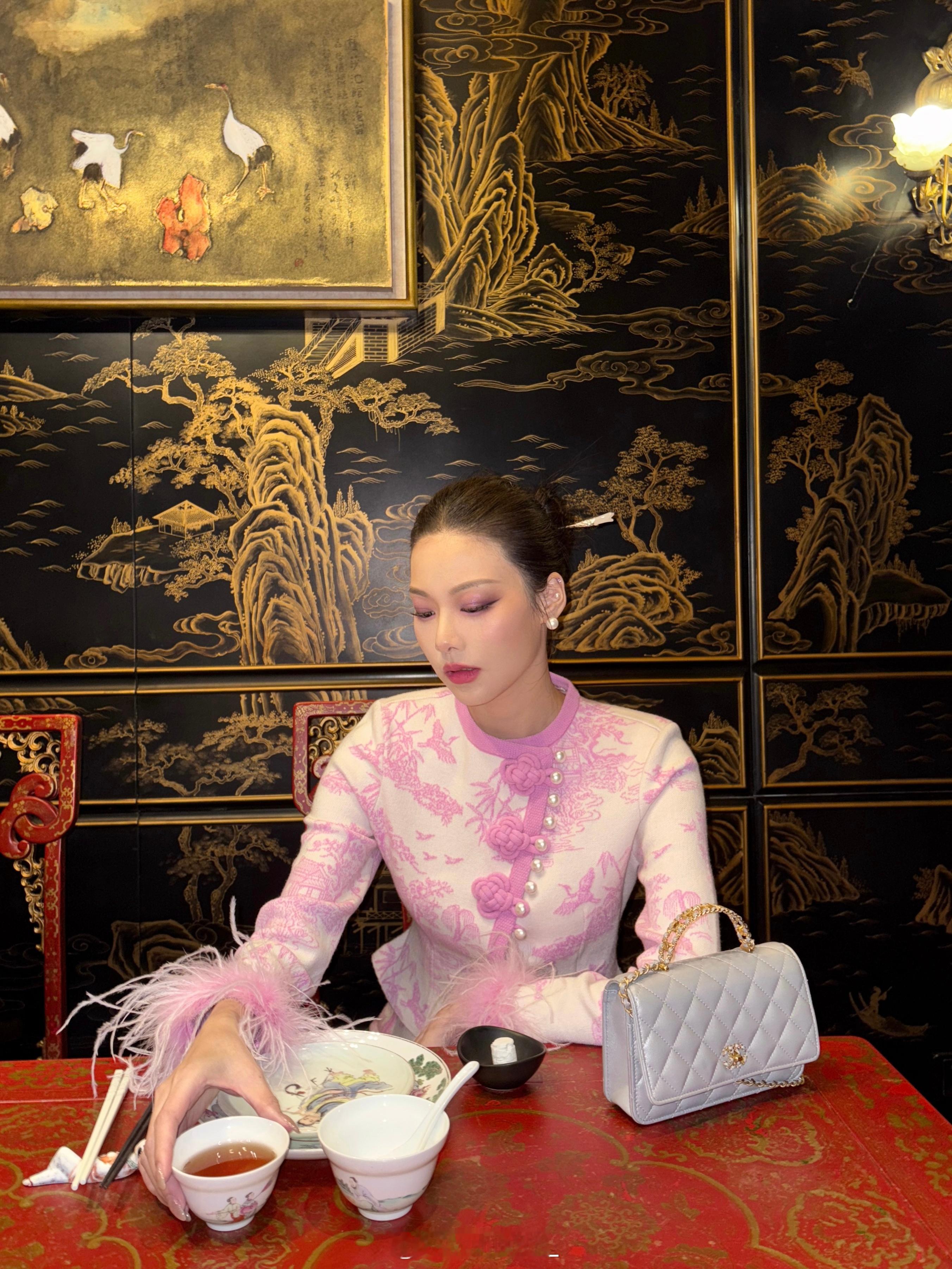 诶，这位大小姐 