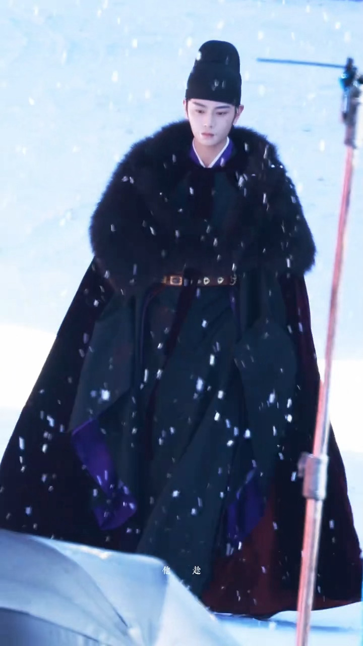 丁禹兮司宫令绝美雪景路透，天选古人！丁禹兮往那一站就是一部戏，好有故事感啊好有氛