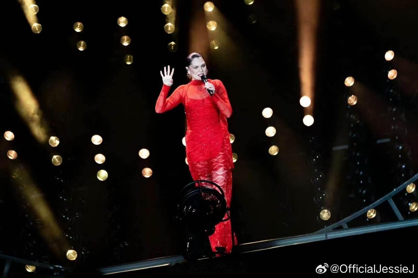 结石姐降维打击歌手直播歌手2026 开场亮眼、收尾精彩，结石姐撑起全场氛围，超强