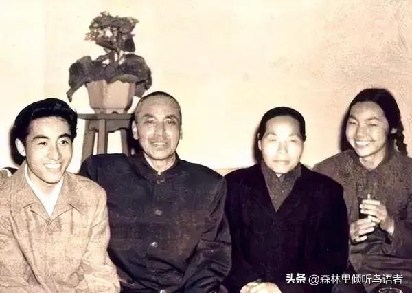 2002年，62岁的庄则栋写下一封亲笔信，寄给徐寅生、李富荣、张燮林三位昔日并肩