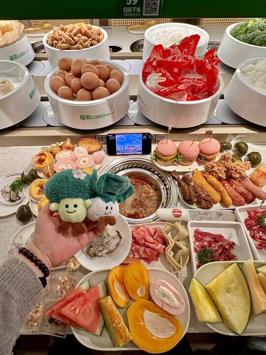 万象城！新开！一人食49R自助穷鬼快乐屋！