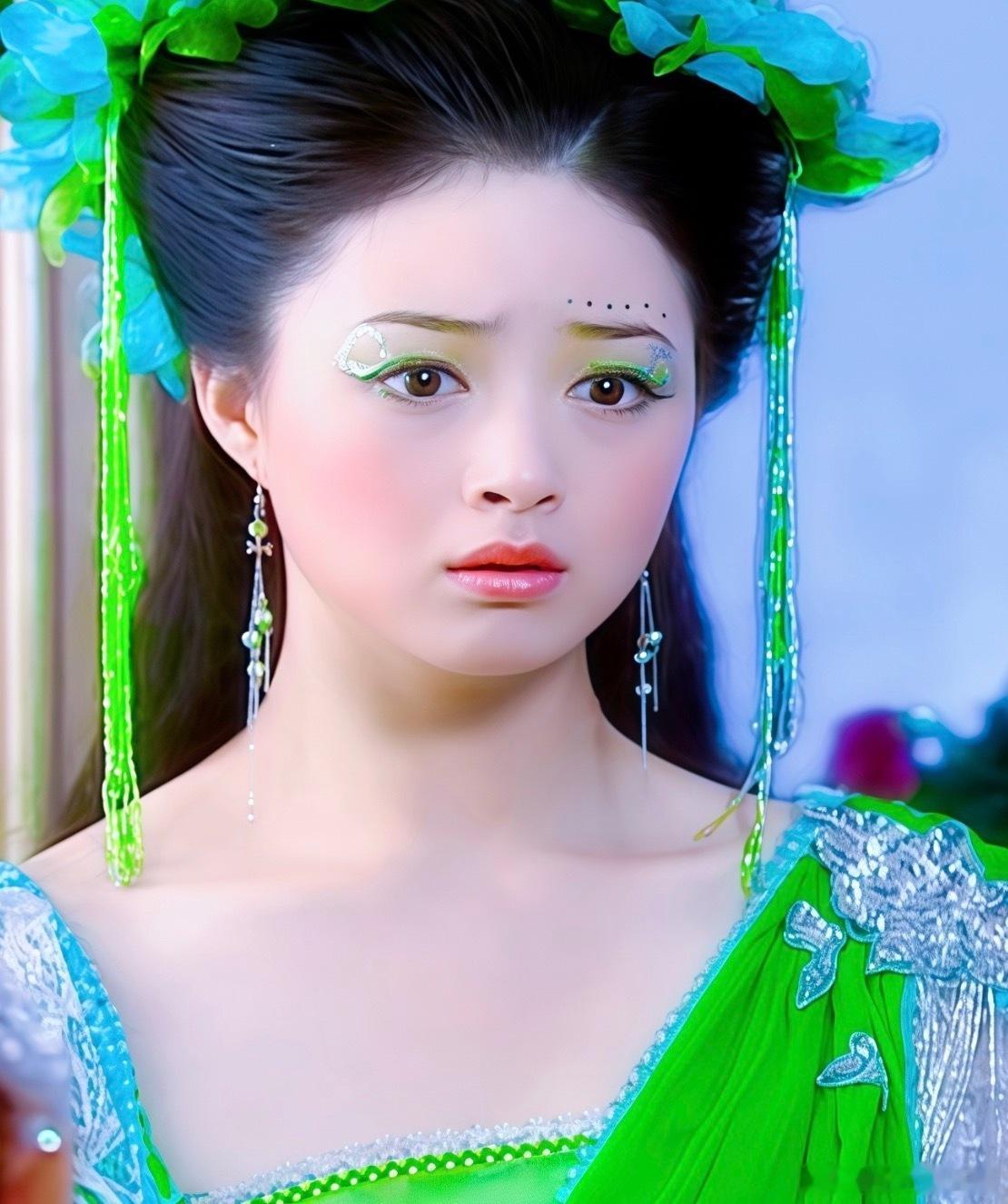 蒋欣  欢天喜地七仙女· 四公主绿儿蒋欣四仙女🧚♀️第二组美图分享欢天喜地七仙