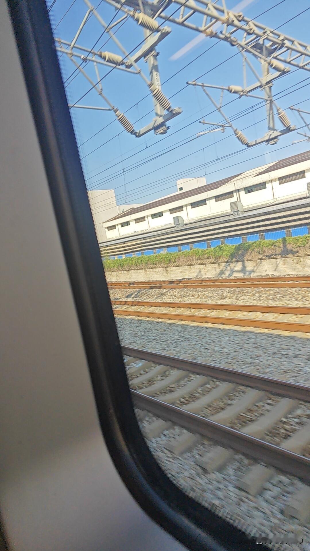 一千万就是普通人的一生
自从成为中登，突然开始对钱有概念了
100万是什么概念呢