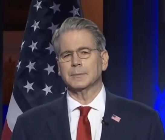 美国财政部长贝特森3月12日发出美国政府暂时解除其他国家购买俄罗斯石油禁令，目的