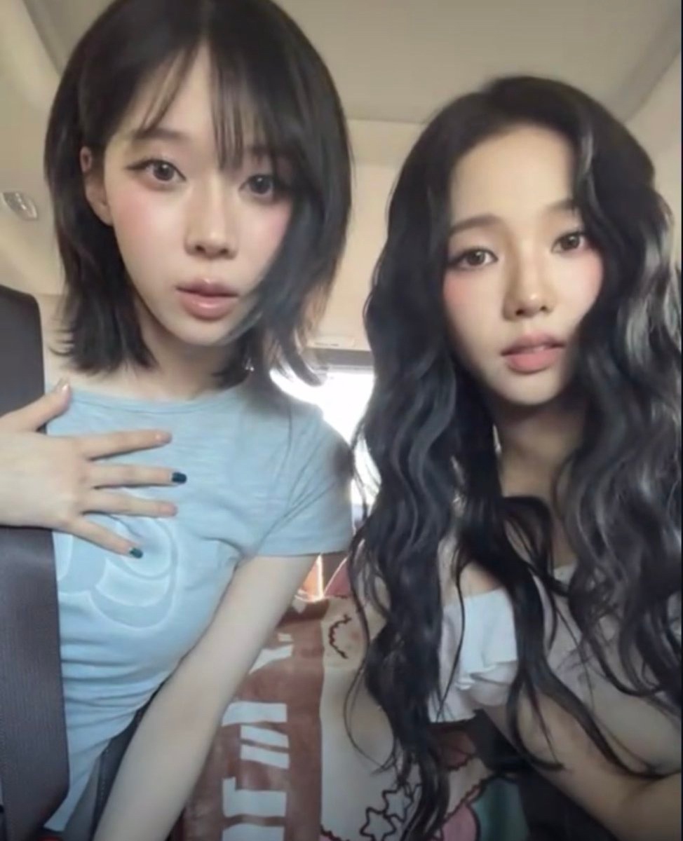 柳智敏 & 金玟庭车内随拍📸 ​​​