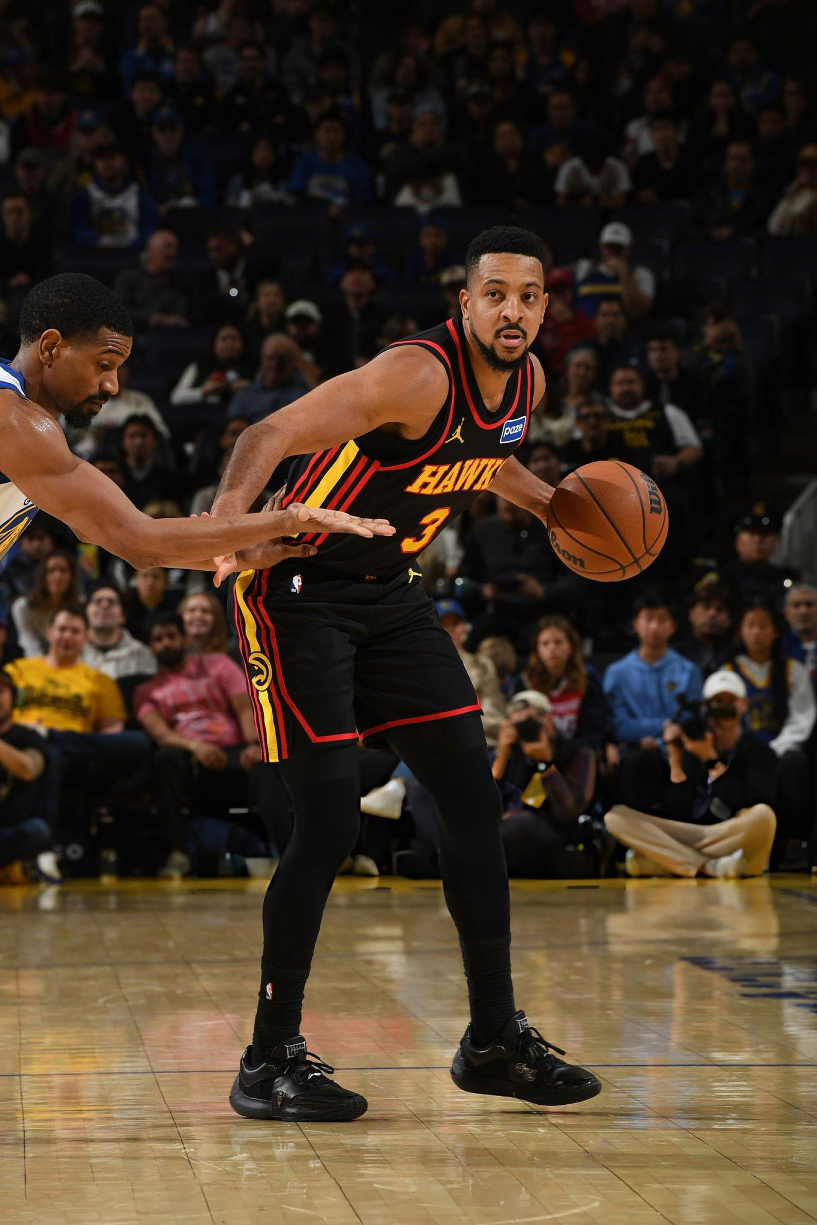 CJ·麦科勒姆 · 李宁 CJ4登场24分钟 14投5中12分 4助攻 1抢断 