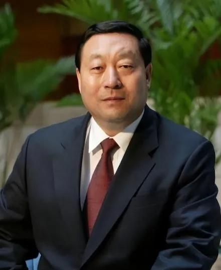 欧美至今没明白，中国科技大爆发为何这么多？原因就在电力上。中国76%的煤炭、90