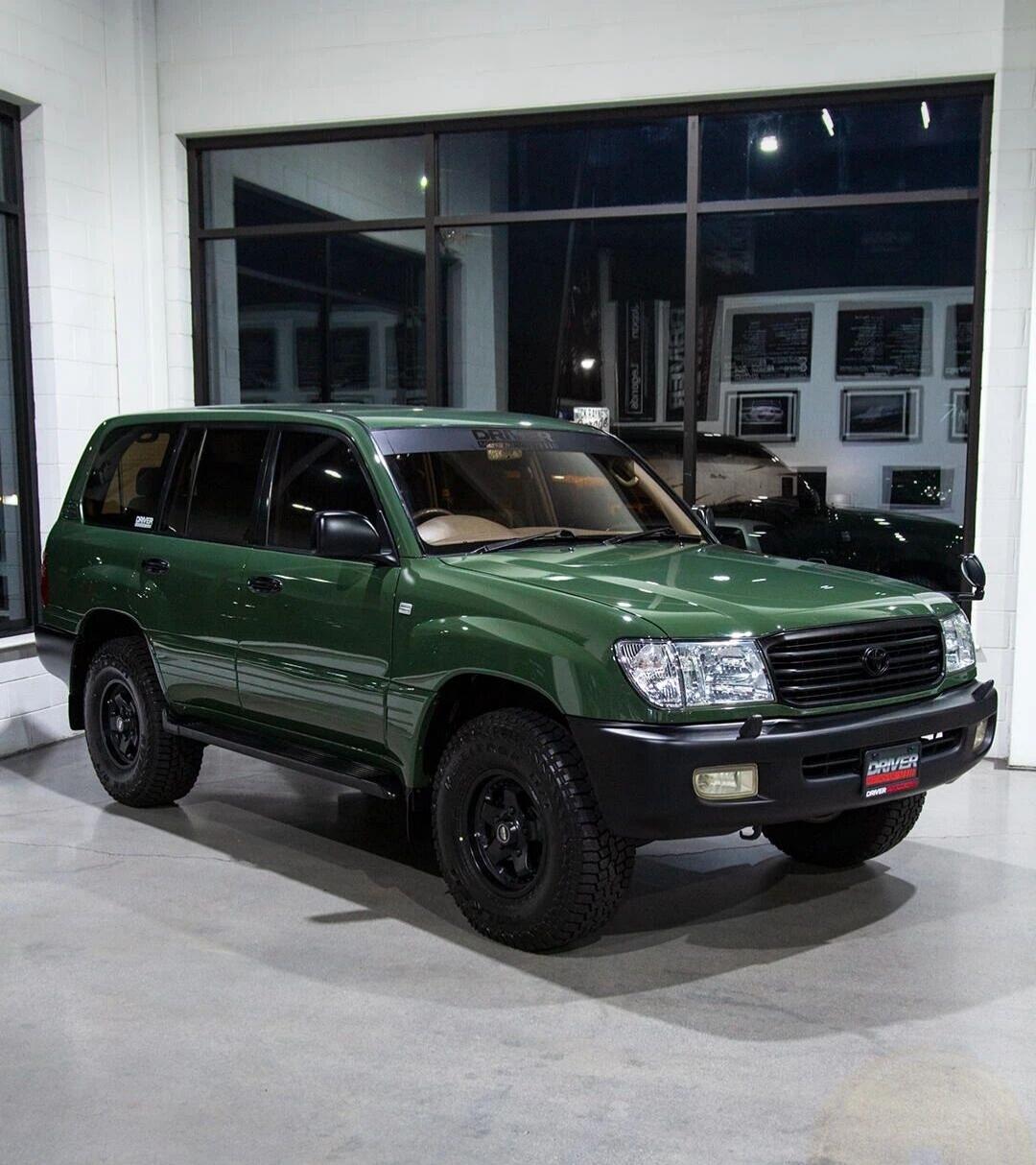 当年开这台车的人，现在都开什么车呢?分享经典老车1998 Toyota Land