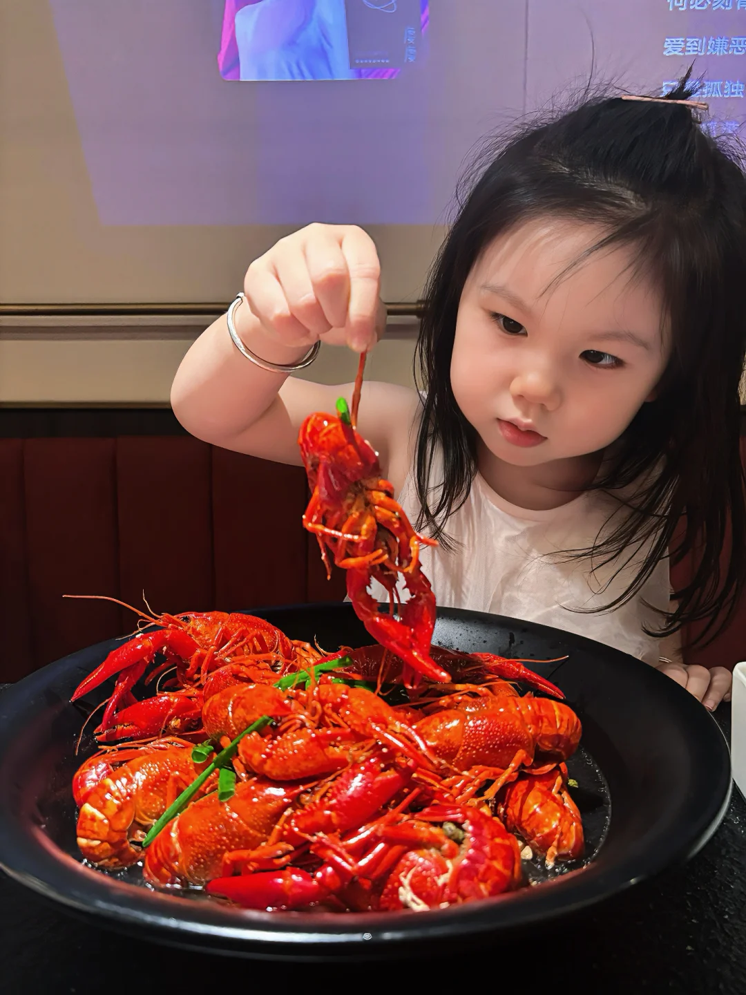 带女儿排队2️⃣小时 也要吃的龙虾🦞