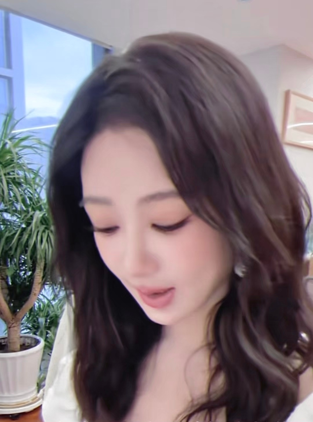 糊糊的吱吱公主🐰杨紫 杨紫白玉兰正向大爆发