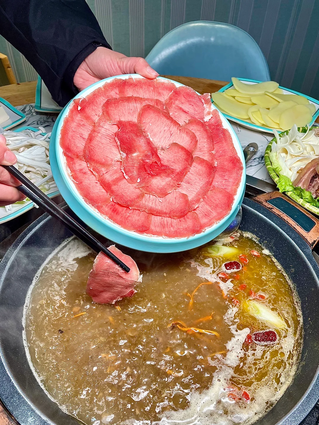 啊啊啊！是摄影天堂新都桥的美味牦牛肉汤😋