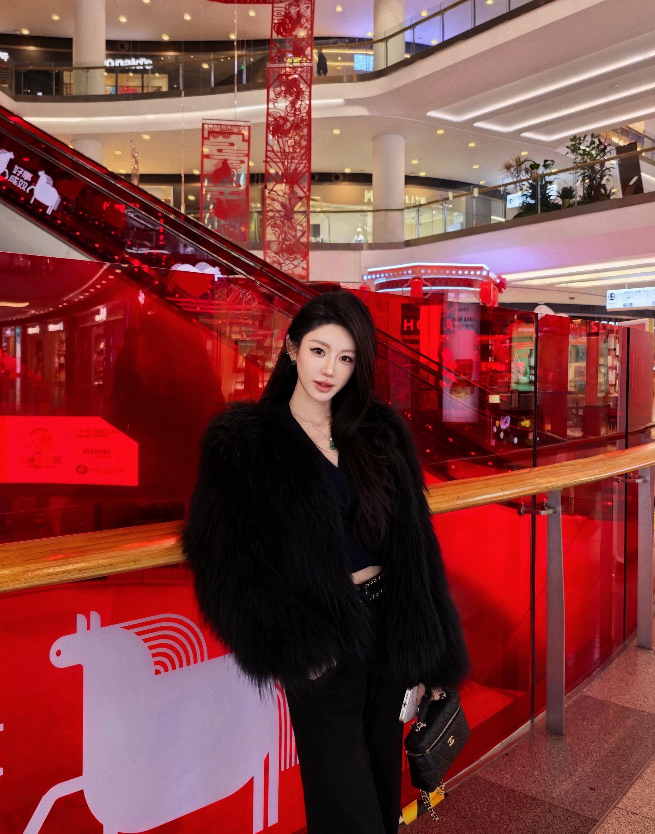 一路繁花 一路优雅 姑娘你很美 请尽情绽放