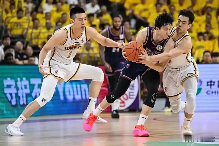 距离新赛季CBA开幕还有一段时间，不过一项重大举措基本确定将在新赛季落地生根：多