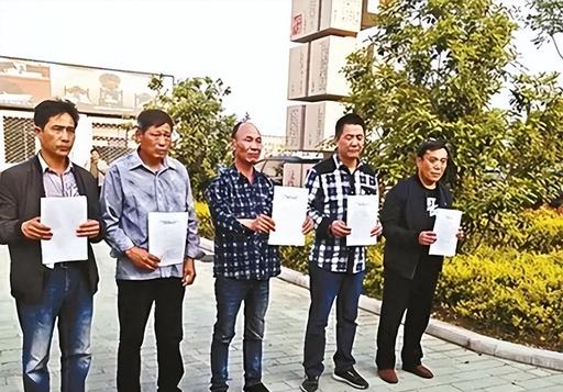 1996年夏天，安徽涡阳县大周庄村，半夜三更突然传来撕心裂肺的惨叫。村民周继鼎一