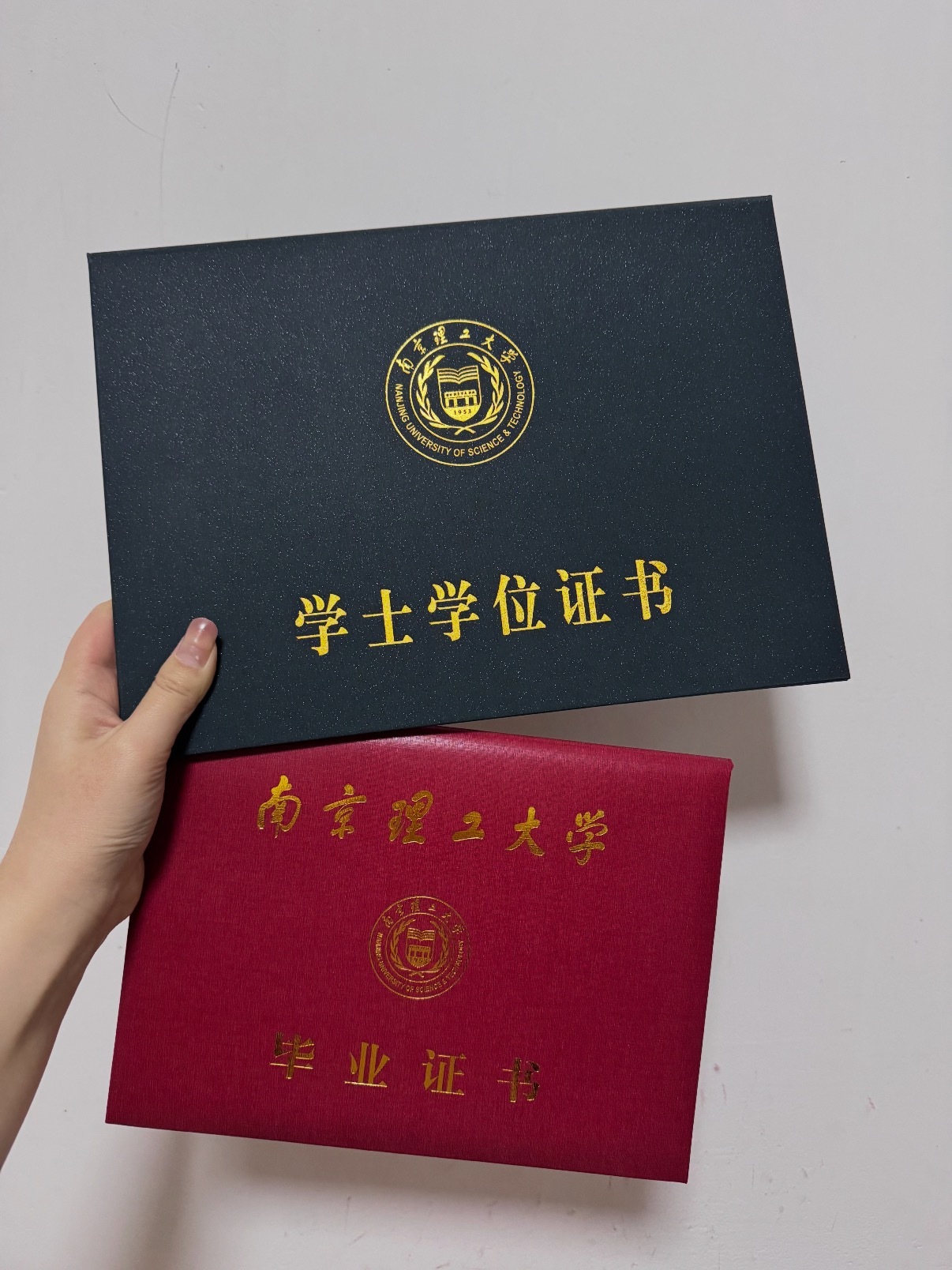 hr问我为什么有两个毕业证真没招了，毕业证学位证都不懂，有这样的HR真是公司的荣
