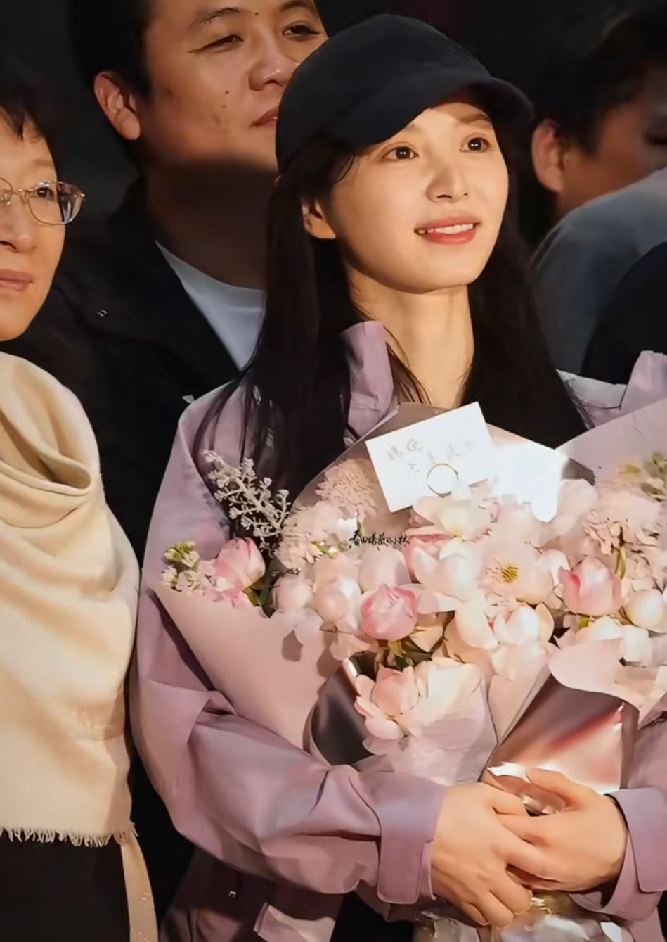 田曦薇《嫁金钗》杀青路透，恭喜杀青🎉期待早日与魏娆/君黛见面！ 