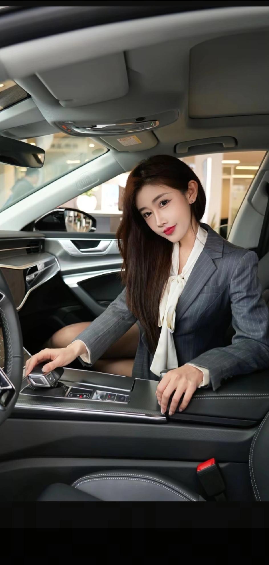 车模气质高贵车模写真照 [玫瑰][玫瑰][玫瑰]