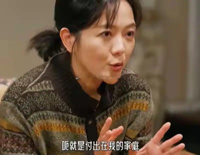 最近湖南台知名主持人老婆，又出来刷存在感了。名字没起好，让她乐乐，她乐不起来？名