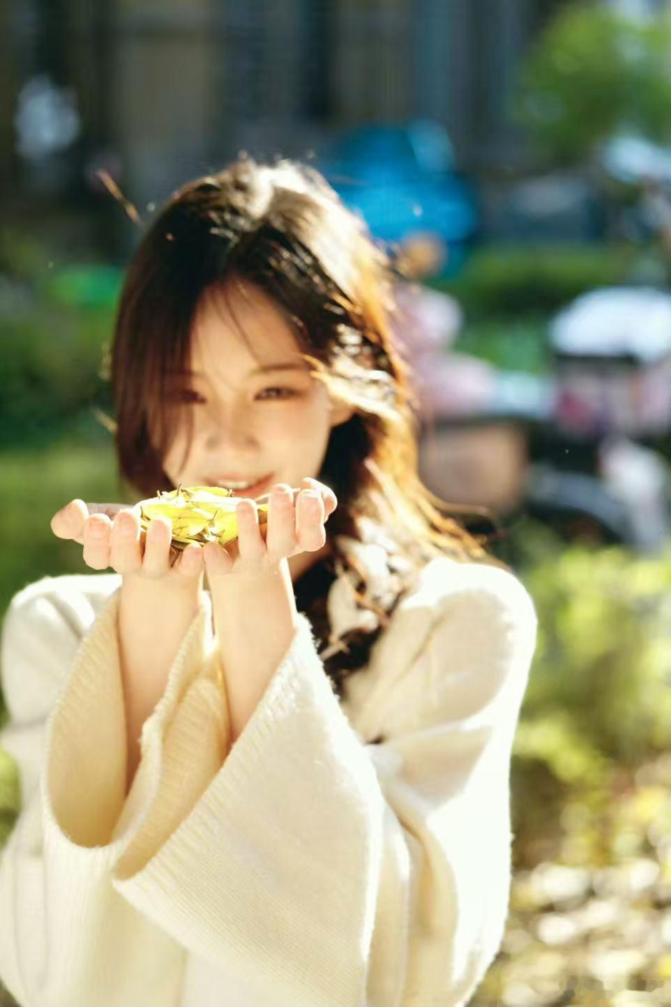 李一桐蕾丝编发，好美好温柔 