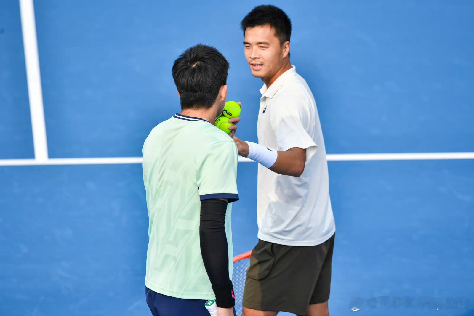 澳网2026 外卡赛男双1/4决赛🇨🇳郑宝罗/🇨🇳杨子江6-3/3-6/