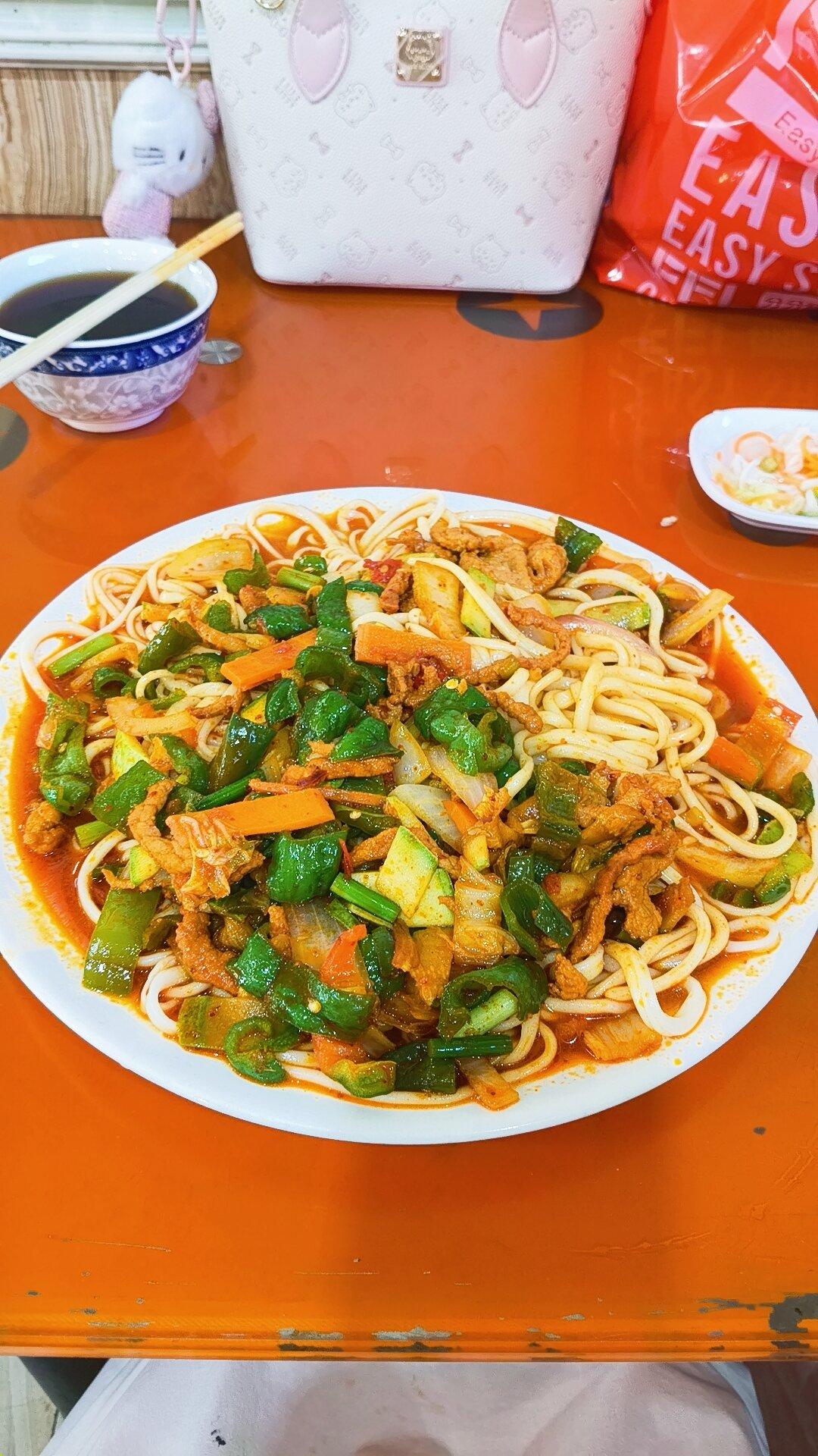 五种便宜，不能碰！
​1. 免费的，不能碰
 免费测血压，免费领鸡蛋，不能碰。