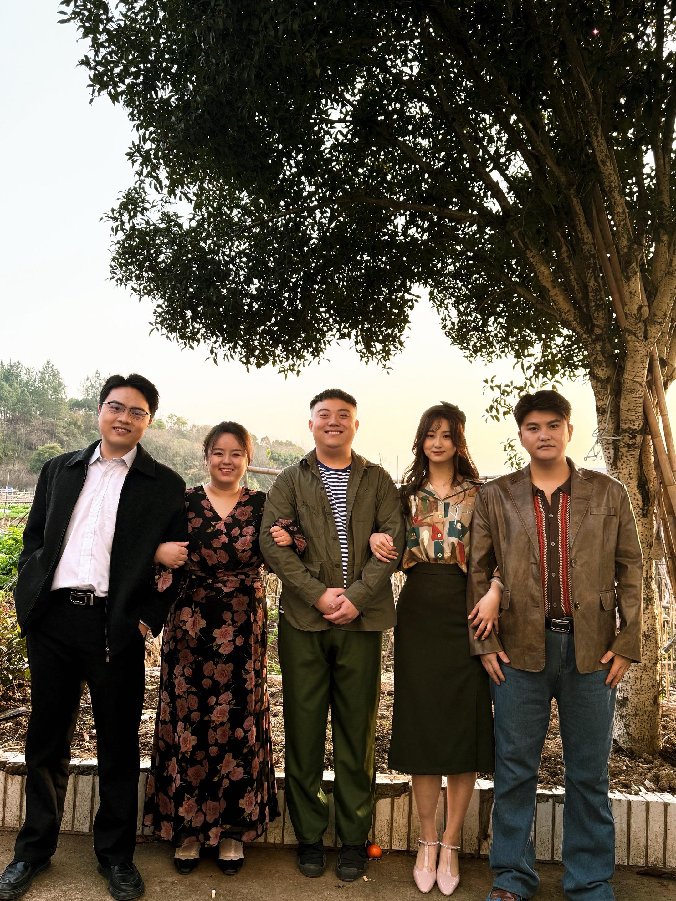 同行的路上 我们应该是彼此的依靠