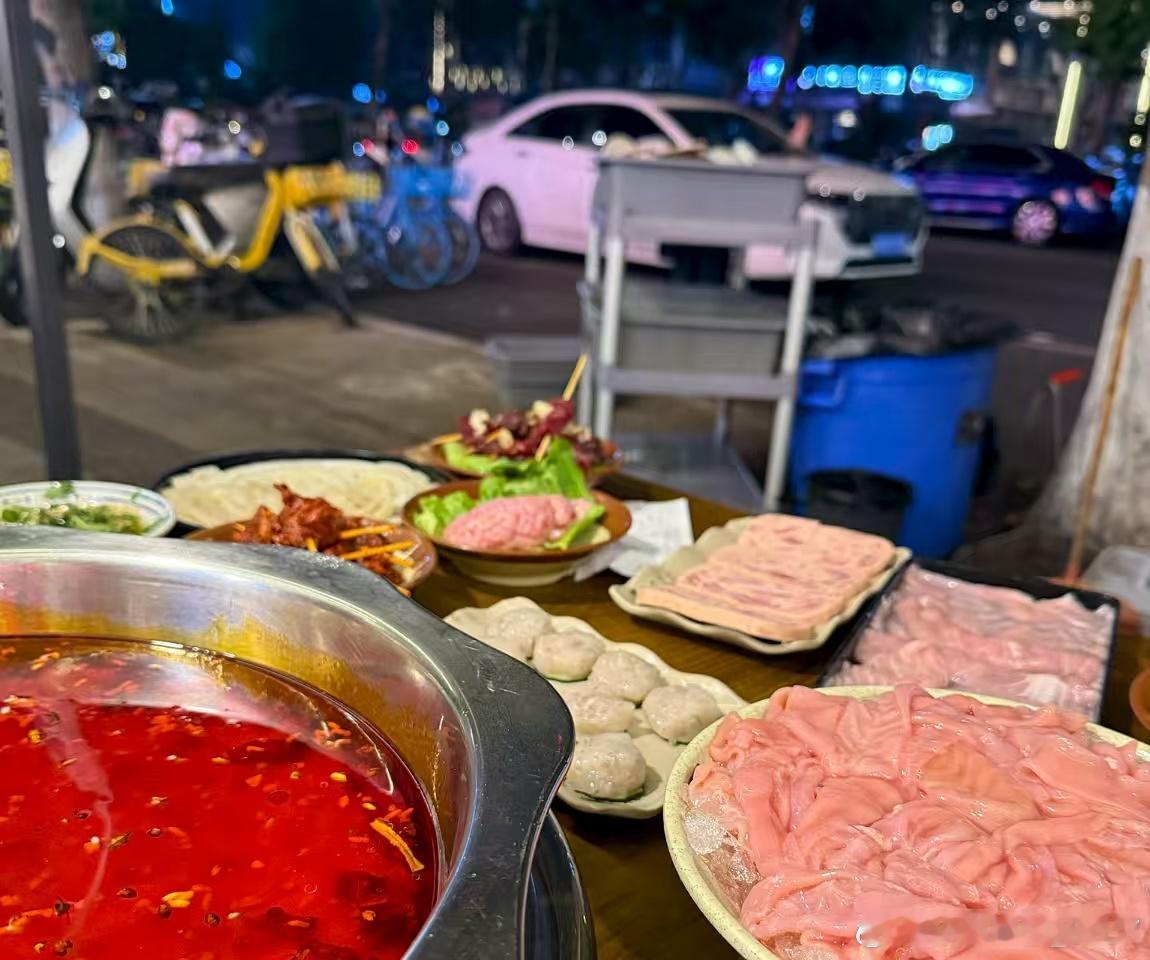 国内最想定居的两个城市：成都和重庆简直像快乐老家一落地就胃口大开的地方 成都