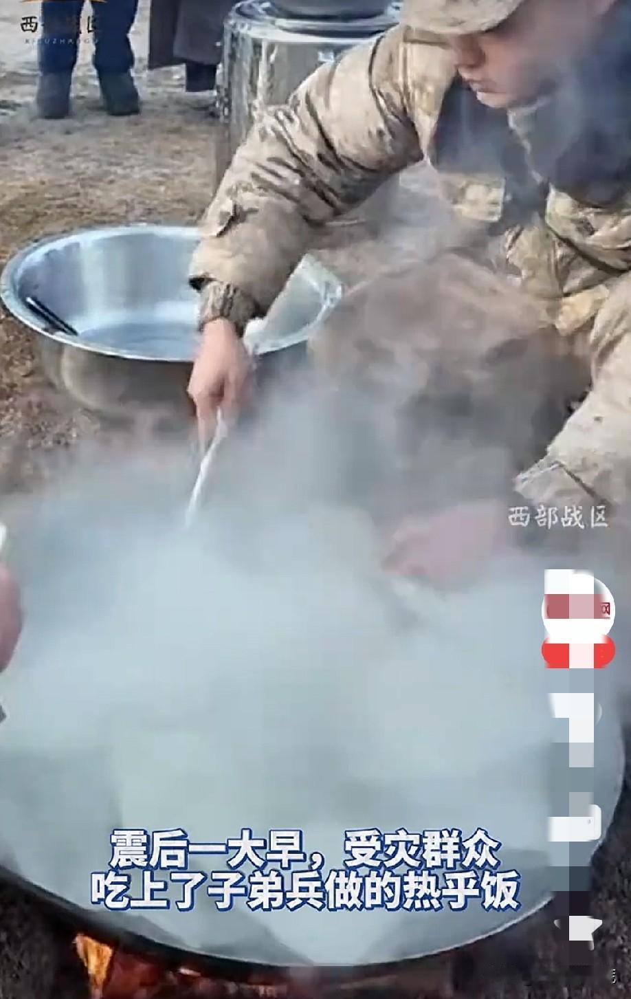 这，才是西藏震区最感人的一幕吧。

凌晨的巴青，海拔4500米，零下7度，
安置