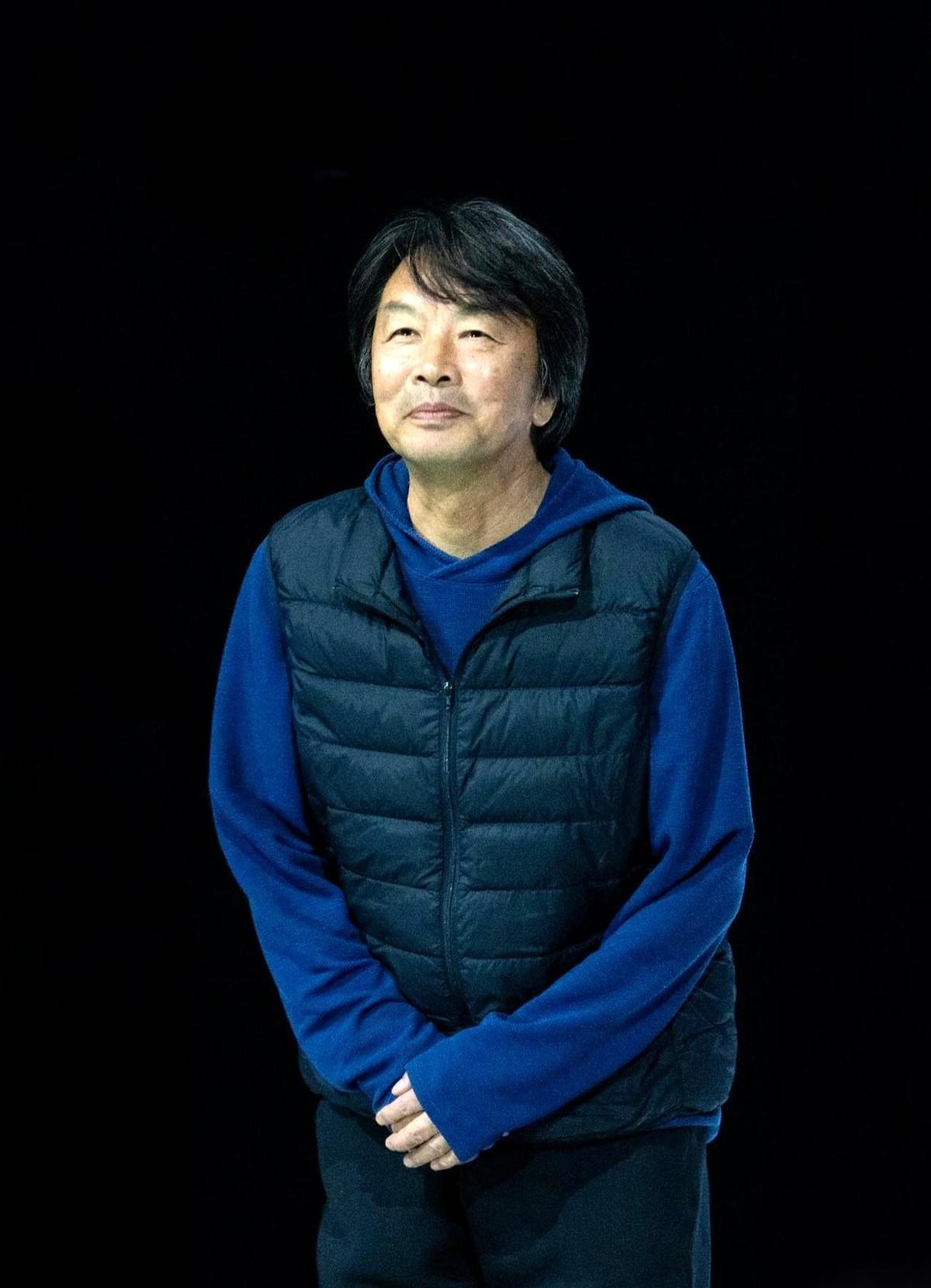 你越讲道理，别人越敢欺负你
上周我朋友车被小区枯树砸了，跑物业、街道、绿化队，一