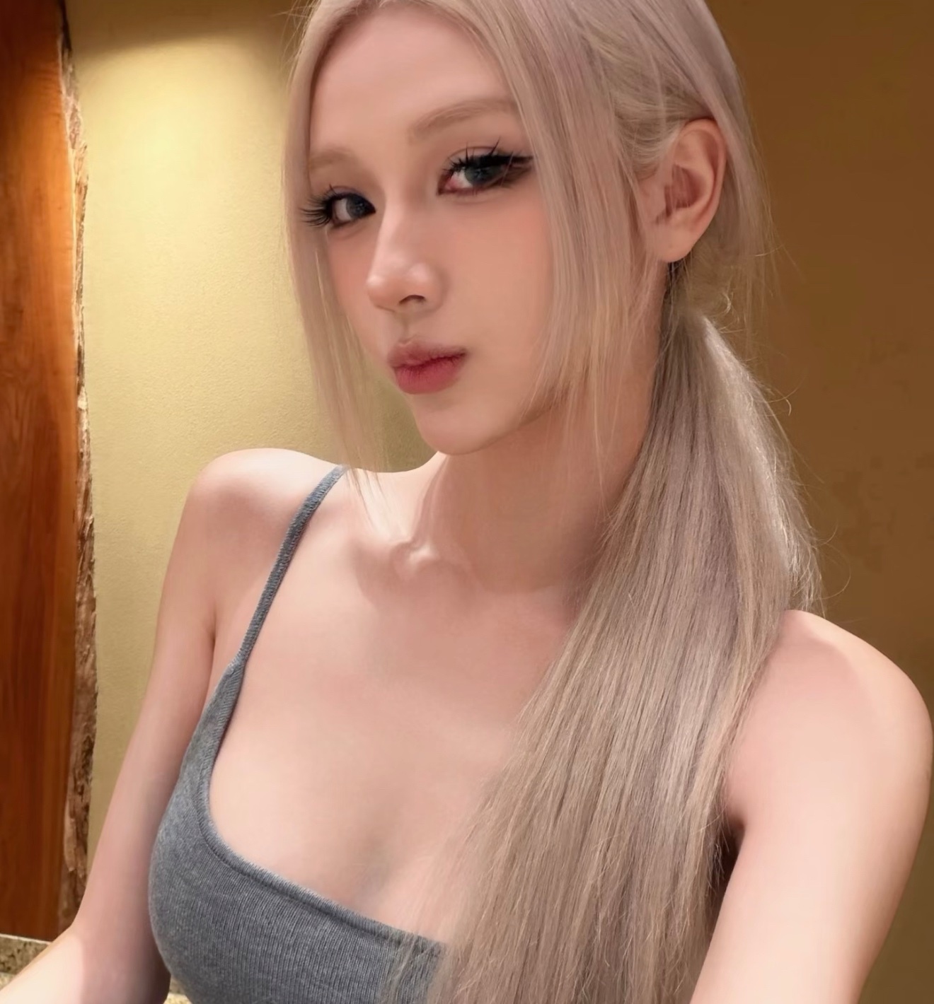 𝙒𝙚𝘾𝙝𝙖𝙩｜好看的氛围感真人女生头像分享𝑆𝘩𝑎𝑟𝑒. ?