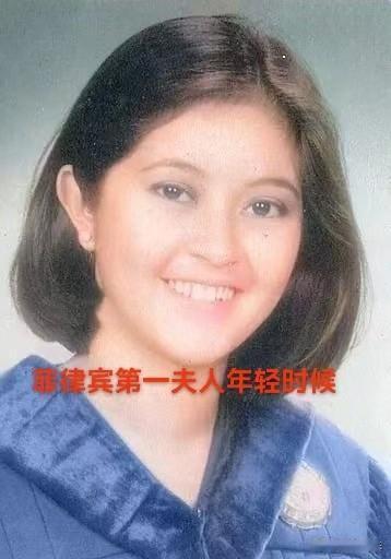菲律宾第一夫人全名玛丽·路易斯·卡乔·阿拉内塔-马科斯，中文通称丽莎，出生政治豪