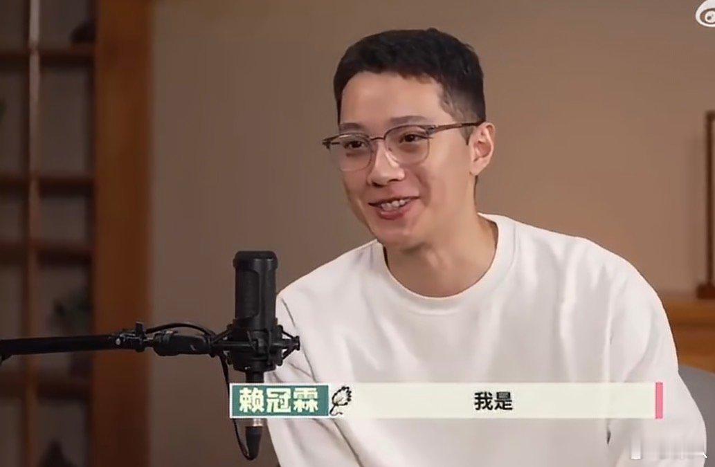 唐国强访谈赖冠霖赖冠霖录制唐国强播客 赖冠霖录制唐国强播客，竟然能看到赖冠霖和唐
