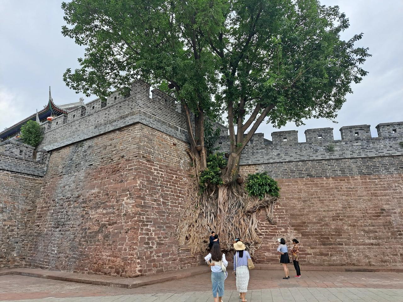 建昌古城。大通门，古城墙，四牌楼……