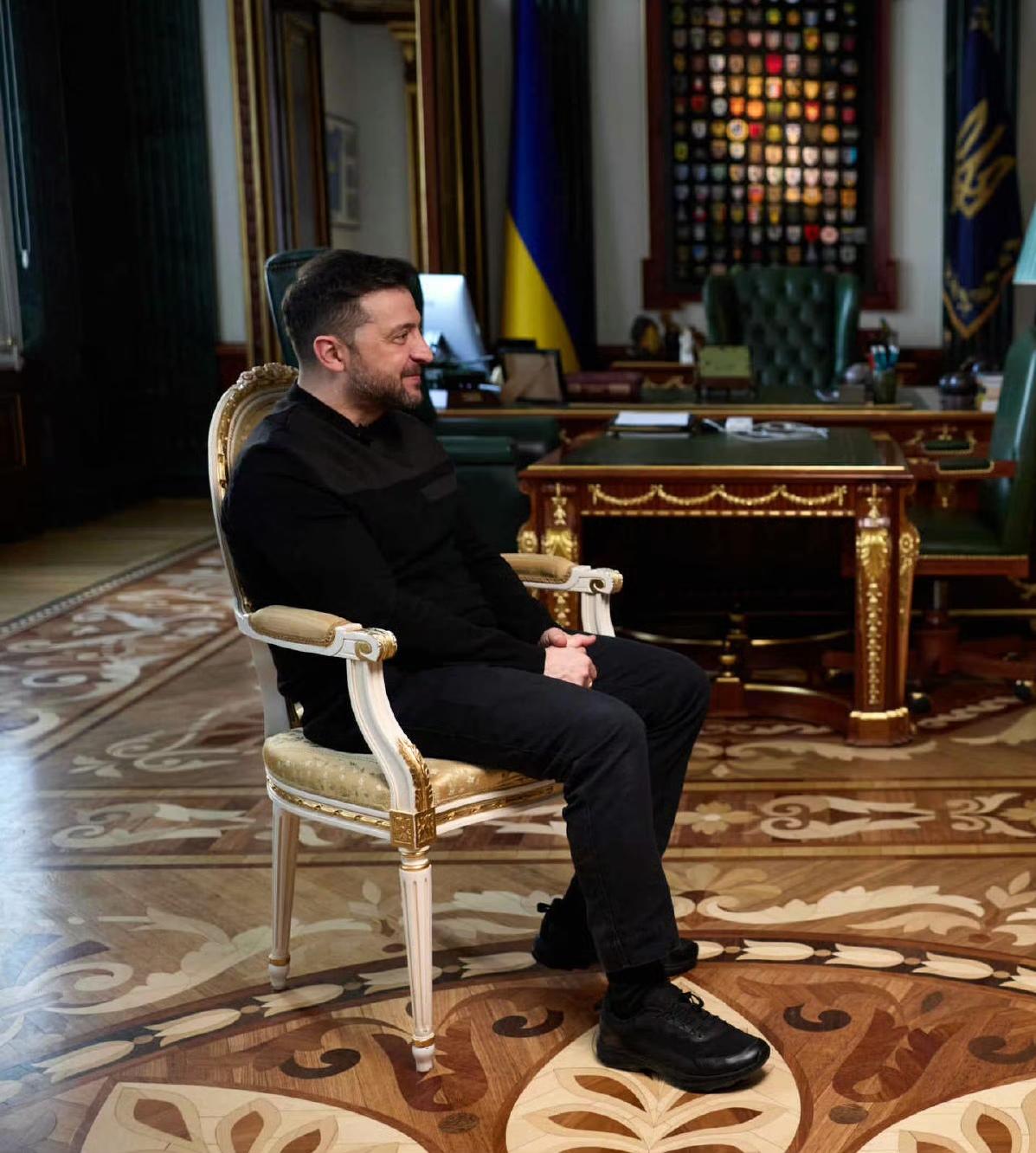 泽连斯基主动示好利用乌克兰在实战中积累的拦截无人机的经验帮助美国及盟友拦截无人机