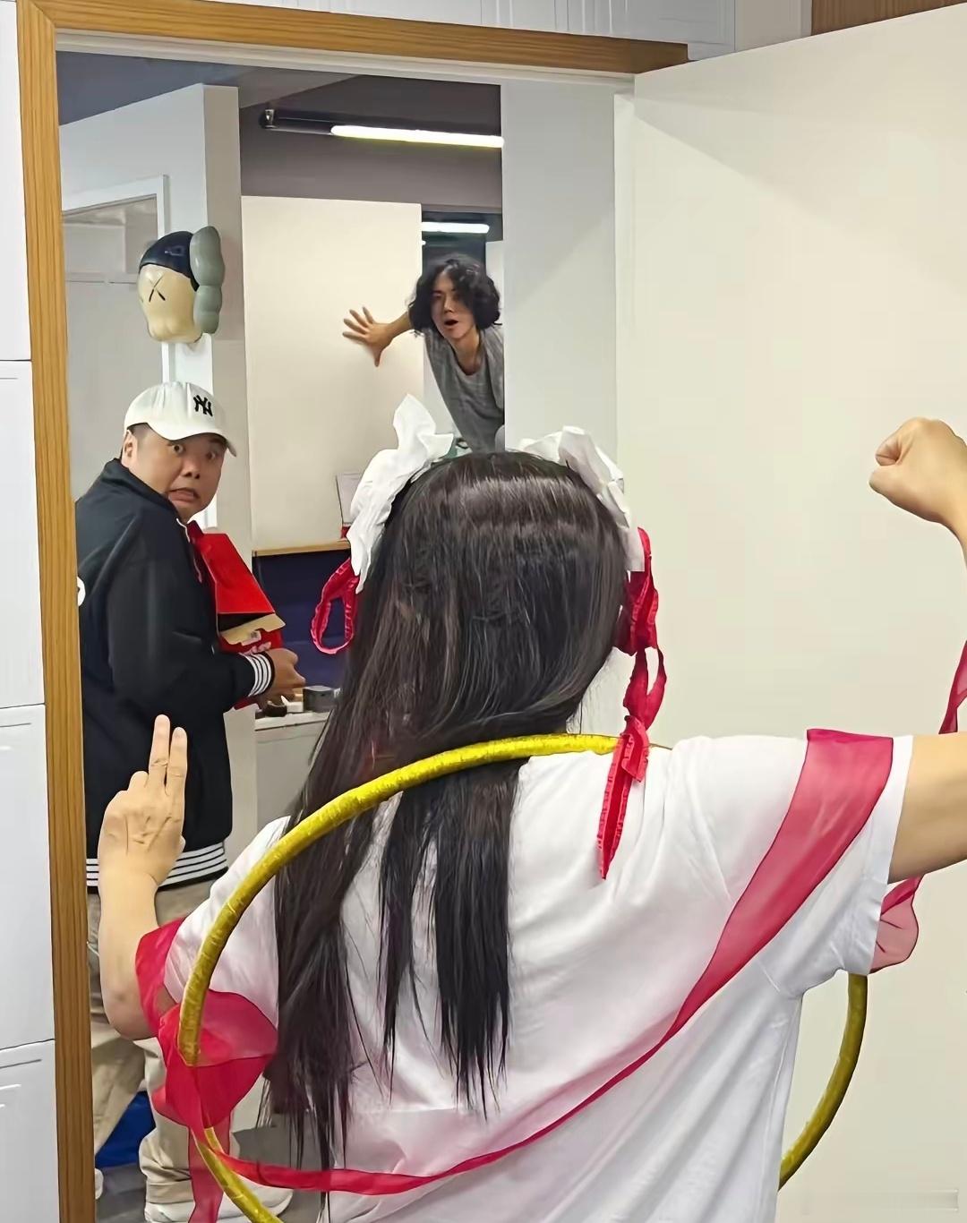 毋容置疑，周星驰和饺子导演两位都是非常优秀的，两部哪吒里很多致敬周星驰的点，周星