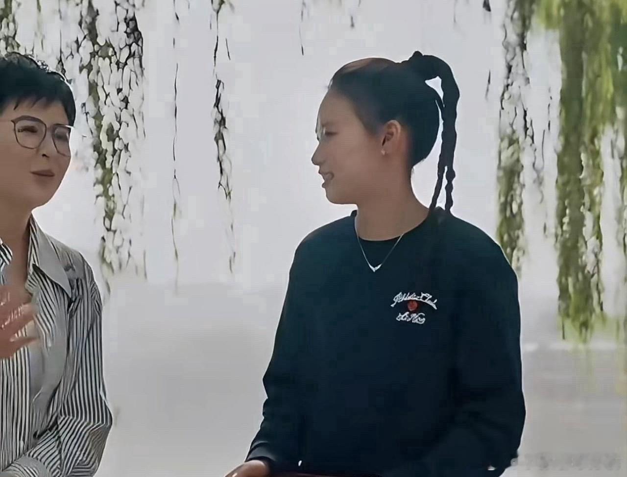 声援全红婵？陈芋汐：骂我自己还好 骂队友不太能接受 但管不了粉丝近日，跳水奥运冠