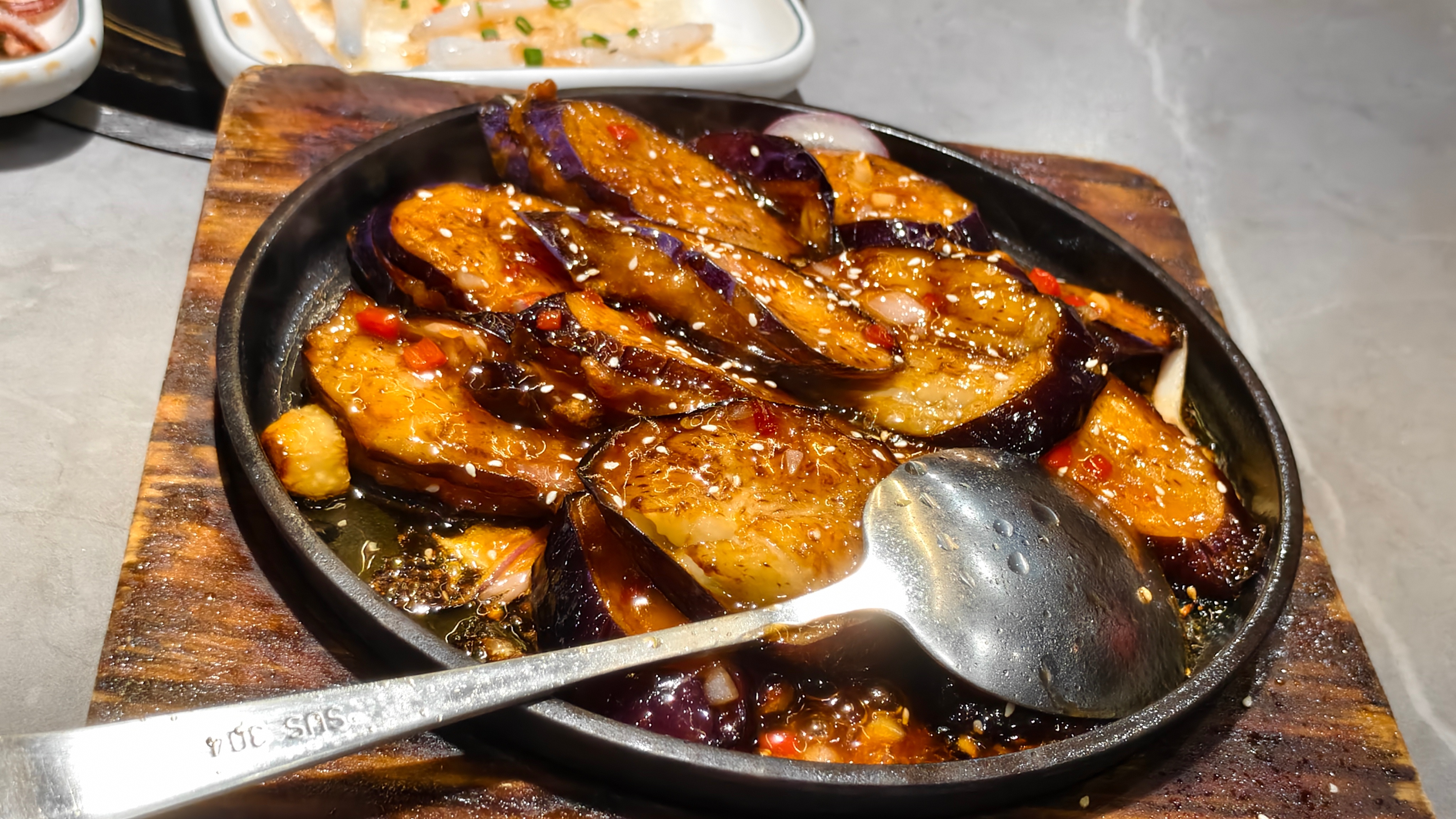 出差吃什么 我在老广很想你~寻味老广第二集，太古汇请吃顺德菜【鱼生】老广不得不品