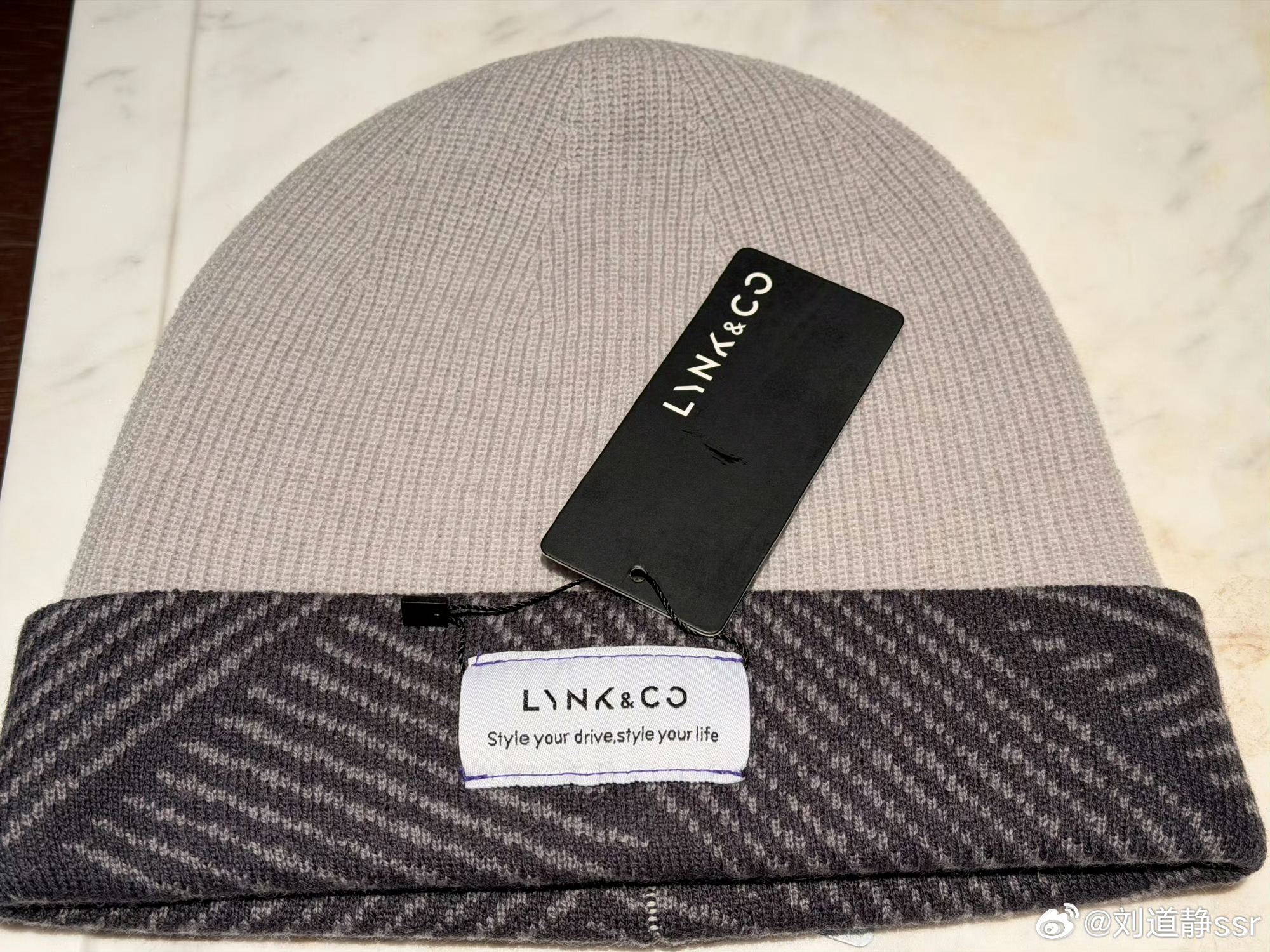 老规矩评论抽取领克毛线帽～很好看哟！静静宠粉来啦 张家口·张家口云瑧金陵翠云山酒