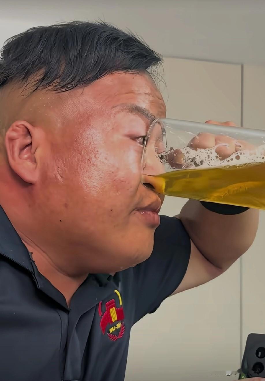 能人啊[赞]
这是清洗鼻腔吗[捂脸]