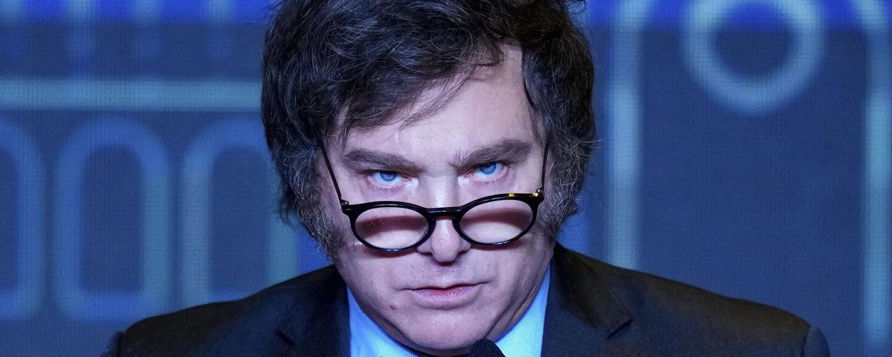 阿根廷总统哈维尔·米莱近日推行了一项新的贸易政策，允许一定数量的新能源汽车免除进