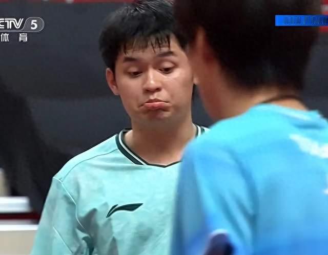 林诗栋、黄友政4:1逆转对手，却非手感爆发！三点调整成赢球主因