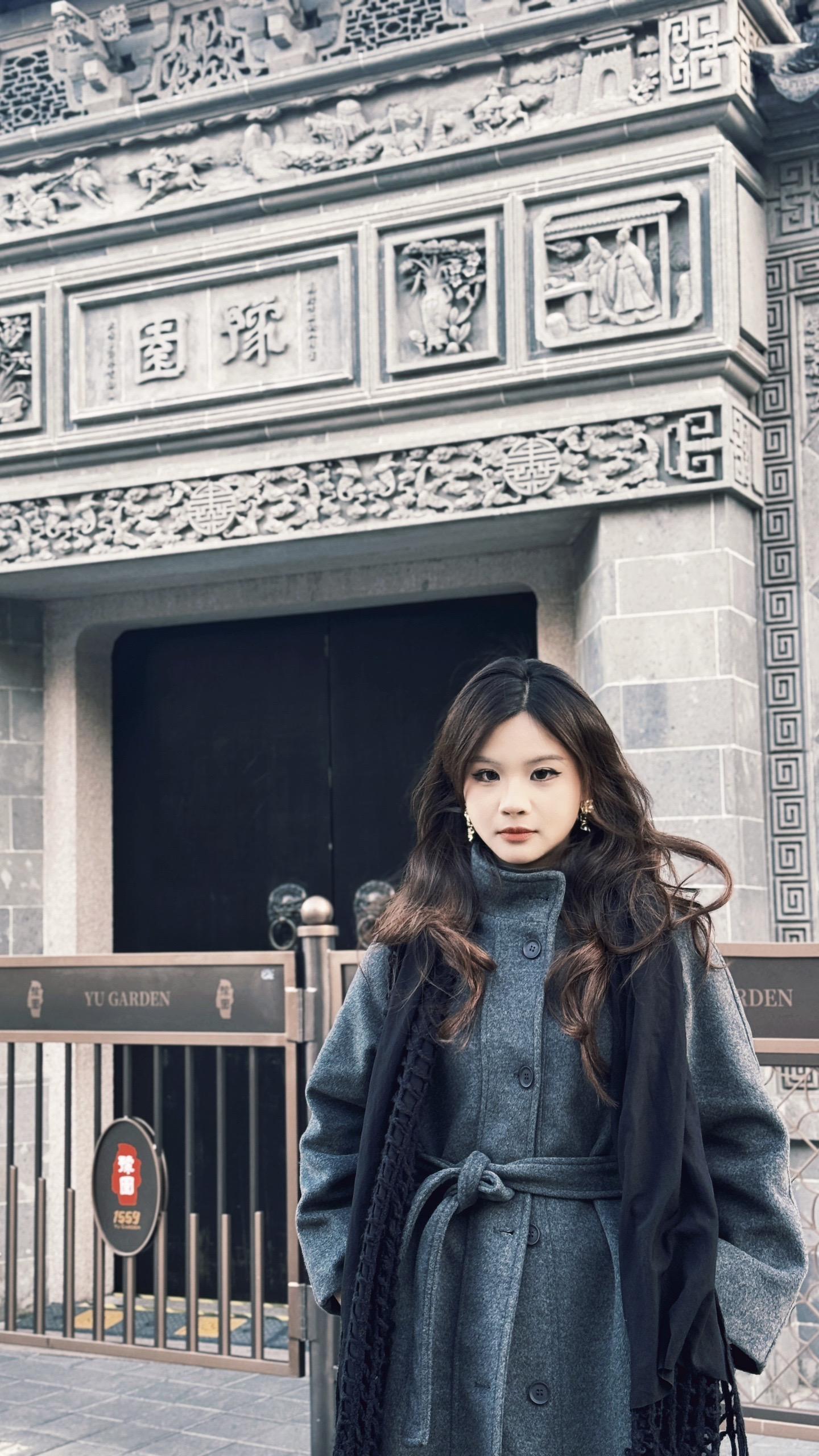 不求爱与日俱增 只求待我如初