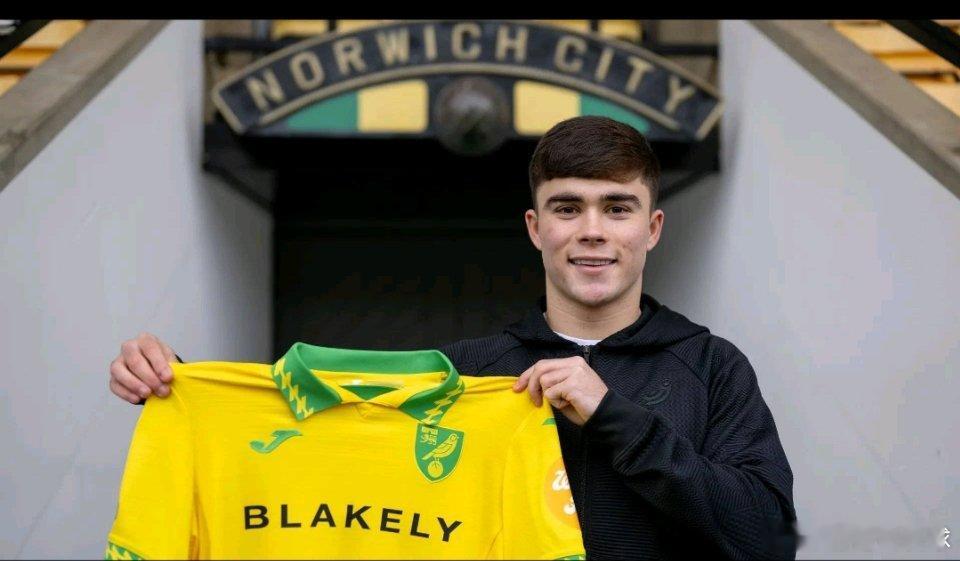 曼联1月24日讯 曼联官方宣布，青训小将哈里·阿玛斯以租借身份加盟英冠球队诺维奇