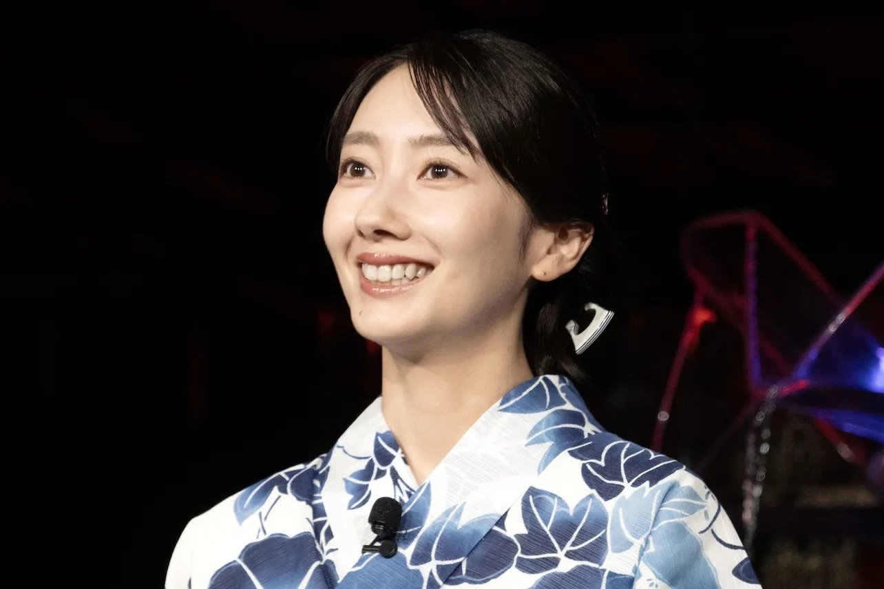 日娱新闻波瑠 波瑠于6月25日在东京都内举行的特别企划“夏季艺术水族馆2026—