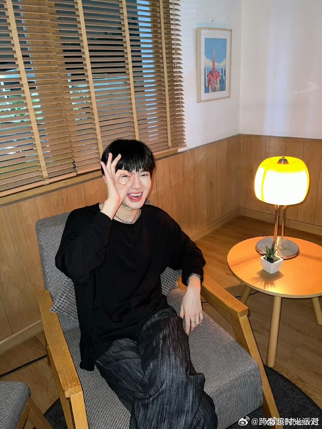 想听瞿颖学林景云的泰式口音 这口音也太可爱了吧！软软糯糯的听得我心都化了，好想听